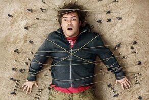 18 постеров фильмов с фотошопными косяками, которые сложно заметить, а позже — развидеть