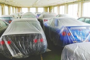 В Японии обнаружили склад, в котором продают Nissan Skyline в отличном состоянии по низким ценам