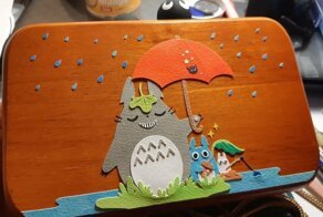 Художница создает бумажные элементы декора, вдохновленные студией Ghibli и поп-культурой