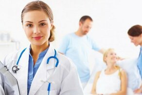 Врачам скорой дадут право лечить россиян против их воли