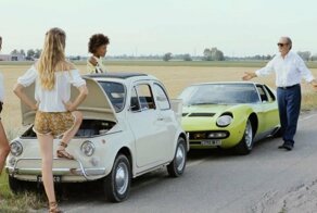 Видео о том, зачем нужны четырехместные суперкары