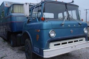Грузовик для путешествий — роскошь из 1970 года