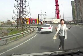 "Сними меня в рот", — небольшое ДТП на развязке в Петербурге