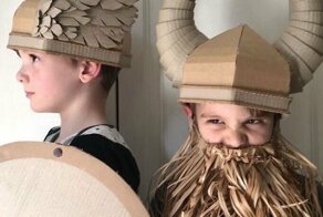 Дешево и креативно: рукодельница мастерит костюмы из картона