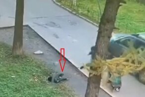 В Набережных Челнах ребенок упал в люк на глазах своей матери