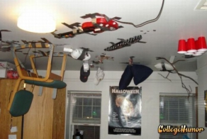 Как прикалываются в общагах (33 фото)