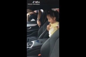 Папина помощница
