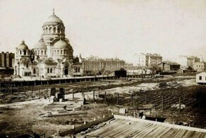 Бассейн для моряков подводников в Петербурге переделают в храм