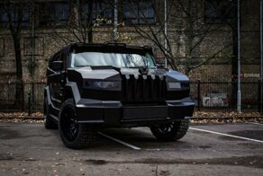 Prombron Black Stallion — внедорожник для съемок в кино от компании Dartz