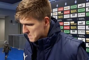 Сын футболиста очень мило пытался обратить на себя внимание во время интервью