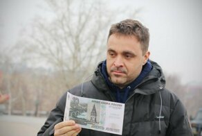 "Деревянные бараки - так круто!". Американец о преимуществах России