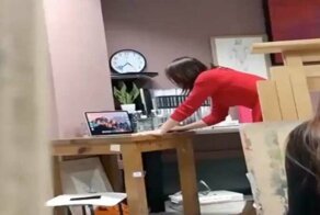 Веселый розыгрыш над учительницей по ИЗО