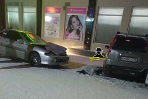 Авария дня. Автомобилист протаранил несколько машин и задавил женщину