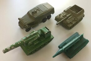 Серьезные игрушки времен СССР