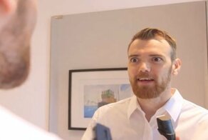 Когда будущая супруга попросила тебя присутствовать на свадьбе без усов и бороды