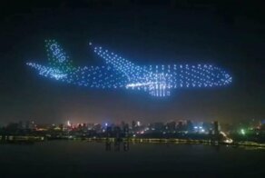 «Самолет-призрак» из 800 беспилотников