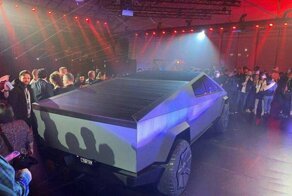 Илон Маск показал новый футуристический пикап Tesla
