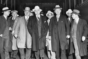 В России деньги не "отмывают", а "грязнят"