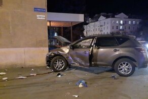 Авария дня. В Тамбове автомобиль въехал в группу пешеходов