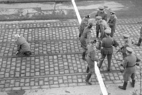 История одного снимка или как девушка совершила побег из ГДР в ФРГ. Что было не так с этим фото