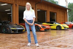 Страсть блондинки! Жительница Колорадо коллекционирует спорткары McLaren