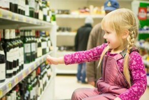 В новом году Волк из "Ну погоди!" может остаться без сигарет, а дети без своего шампанского