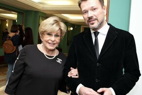 77-летняя Ангелина Вовк выходит замуж за молодого любовника