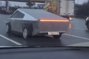 На дороге в Химках увидели российскую версию Tesla Cybertruck