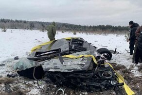 Московские мажоры на спор сбросили «гелик» с вертолёта