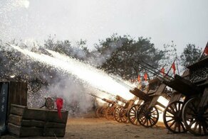 Пчелиный рой, «железная рука» и другое необычное средневековое оружие