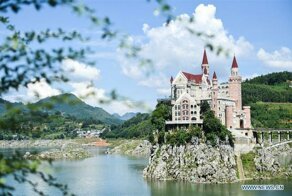 Что это за китайский замок в европейском стиле