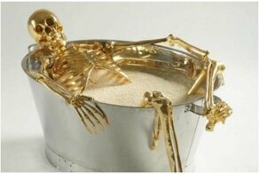 Тот случай, когда скульптор обожает золото