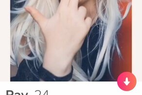 Красотки из Tinder, которые не стали скромничать при составлении своих анкет