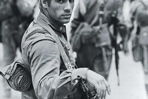 Фотография советского солдата 1976 года, вызвавшая широкий резонанс во всем мире и её история