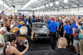 Десять самых дорогих автомобилей, проданных на аукционе Mecum 2020