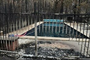 Австралийку спас от пожара акваланг