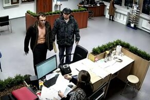 Мужчины с ножом и битой грозили расстрелять офис в Петрозаводске из гранатомета