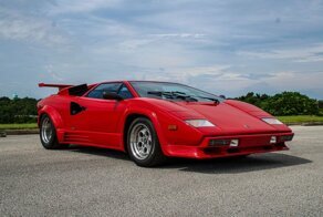 Lamborghini Countach 5000 QV — мечта мальчишек с плакатов 80-х
