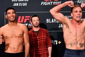 Прижатый к сетке боец UFC отправил соперника в нокаут