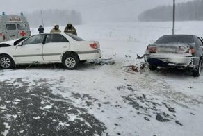 Авария дня. Лобовое столкновение двух "Тойот" в Томской области