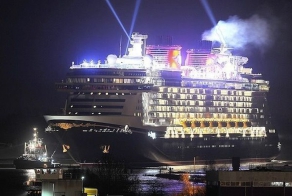 Лайнер Disney Dream (25 фото)