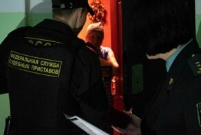 Чтобы не платить алименты, креативный россиянин сменил пол и залёг на дно