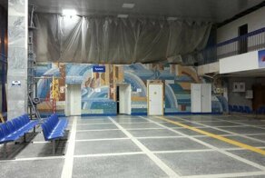В Курганском аэропорту сломали советскую мозаику