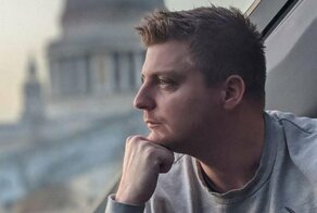 "Чрезвычайно красив и скромен": британец пошел на отчаянные меры, чтобы найти девушку