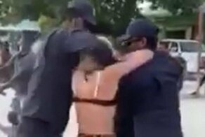 Британку задержали за ношение бикини на Мальдивах