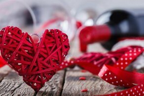 Сентиментальные жертвы погрязли в кредитах ради обогащения лживых пиарщиков Дня св. Валентина
