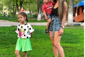 Решёток не пилила. Только замок на окне