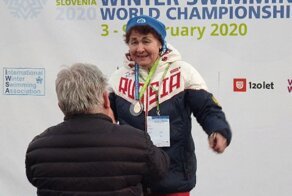 83-летняя пенсионерка из Перми победила на чемпионате мира по плаванию