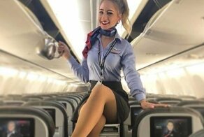 Сексуальные бортпроводницы, которые скрасят любой полет