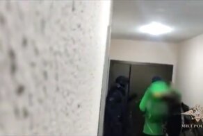 В Подмосковье доставщик еды помог задержать вооруженных преступников